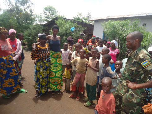 Wizeyimana yasuwe n'umugabo we w'umusirikare mu ngabo z'u Rwanda. 