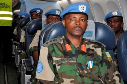 Iri tsinda rya nyuma ryari rigizwe n'abasirikare bagera ku 130.