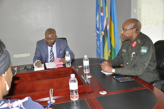 Abayobozi bombi bagiranye ibiganiro