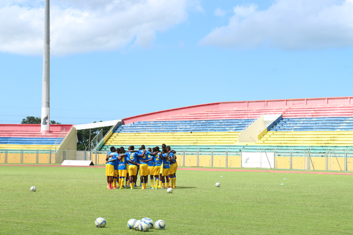 Mu birwa bya Maurice Stade ya Anjallay yari yambaye ubusa