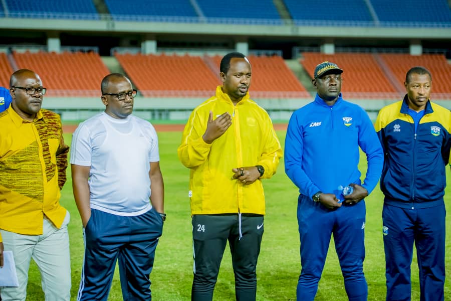 Mashami Vincent yatangaje ko kubura Emery ntacyo biza kwangiza