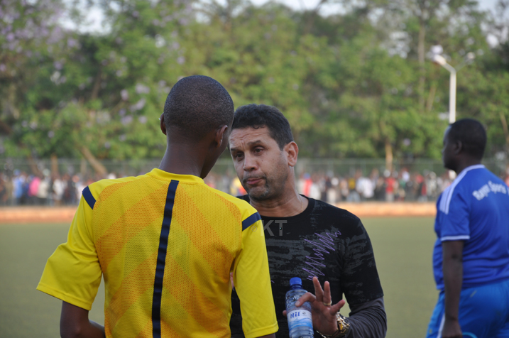 Rimwe na rimwe aba agira inama abasifuzi