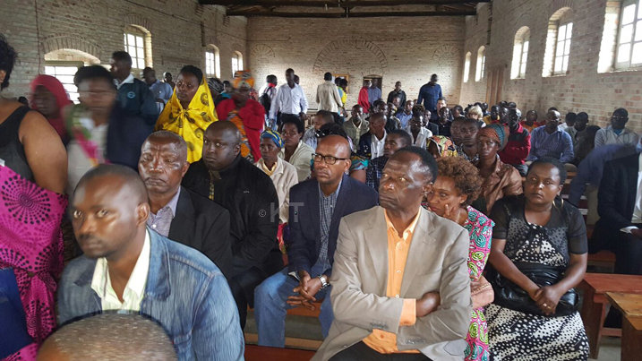 Aimable Bayingana (wambaye lunettes),Umuyobozi wa Ferwacy nawe yatabaye