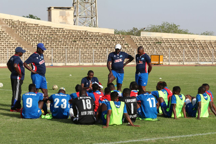 Umutoza yabanje gufata umwanya uhagije yo kuganiriza abakinnyi