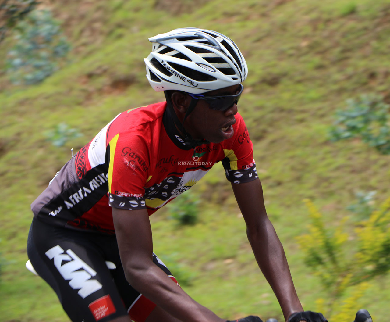 Imanizabayo Eric wari uyoboye isiganwa igice kinini ariko nyuma bakaza kumushikira