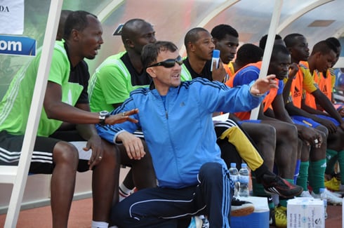 Aba coach bagiranye inama mu mukino wari uteye urujijo.