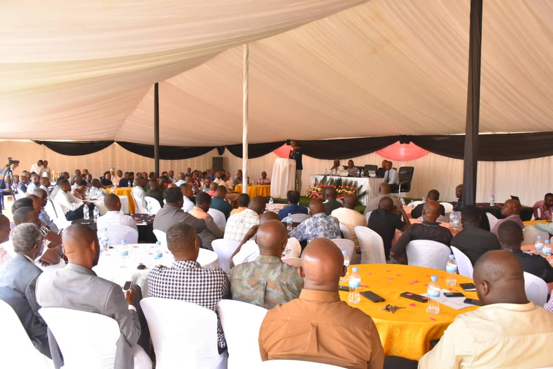 Ababarirwa mu 100 nibo bitabiriye umwihererero