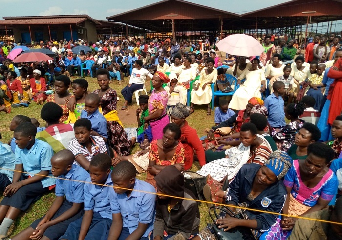 Ababyeyi basabwe kwiyubaha no kwihesha agaciro kugira ngo babere n'abakiri bato urugero