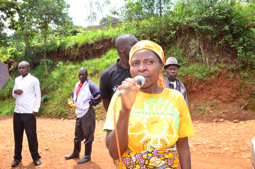 Ababyeyi bavuga ko amafaranga 1000 bakwa atuma batitabira kujyana abana ku ishuri