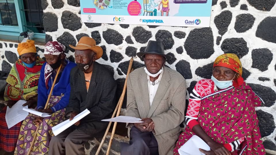 Baremeza ko kugira imyaka ijana bishoboka, bagasaba abana kwita ku babyeyi babo