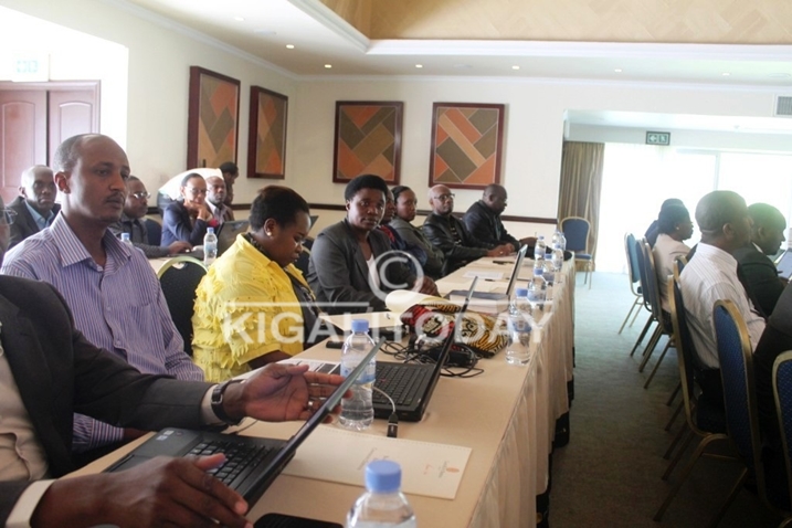 Abacamanza bitabiriye umwiherero.