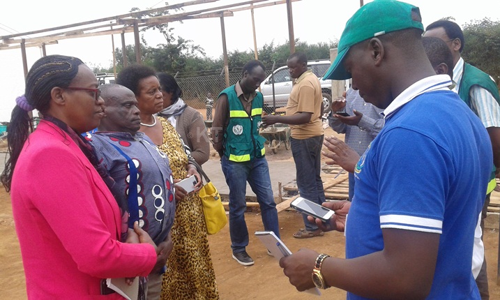 Abadepite basobanuriwe serivise zikorera mu nkambi ya Mahama.