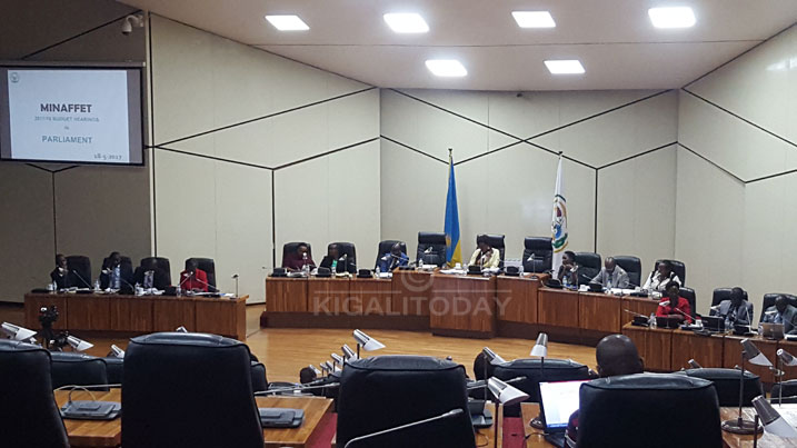 Abadepite barasaba ko ibihugu bitohereza impunzi z'Abanyarwanda byafatirwa ibihano