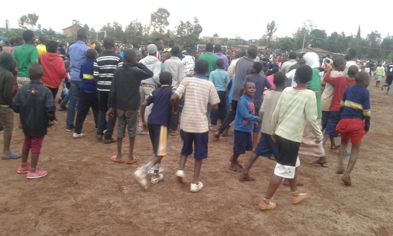 Abafana ba Kirehe nyuma y