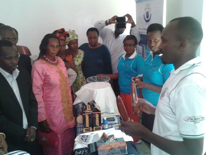 Abafatanyabikorwa b'akarere mu bijyanye n'ubuzima bamurika ibikorwa bakora byo gukangurira abaturage kuboneza urubyaro no kwirinda indwara.