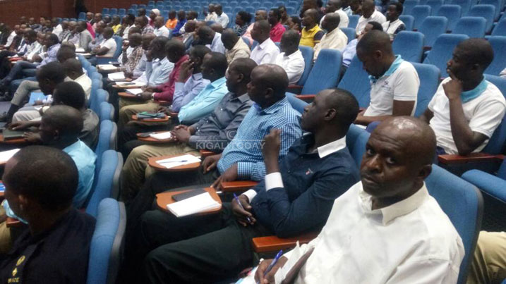 abafite aho bahuriye no gutwara abantu n'ibintu batunzwe agatoki mu kugira uruhare mu mpanuka