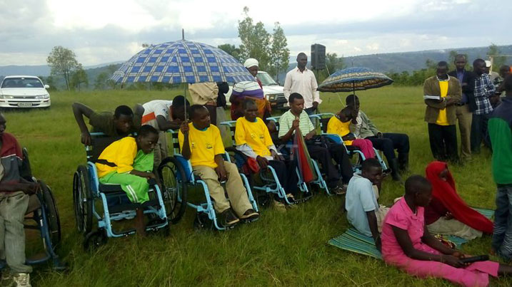 Nubwo bamwe muri bo bavuga ko babura ubushobozi, akarere ko kavuga ko iyo bibumbiye mu makoperative kabafasha.