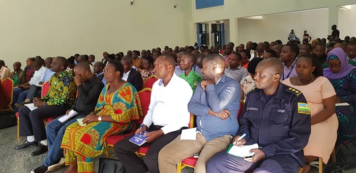 Abafite amashuri yigenga basabwe kubahiriza gahunda basabiye ibyangombwa