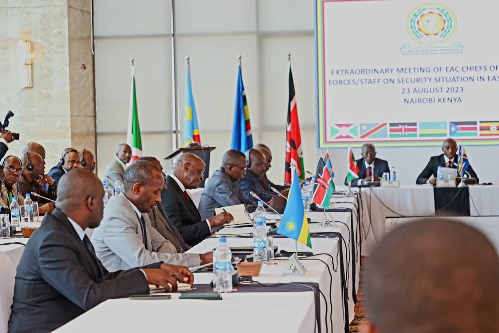 Abagaba bakuru b'ingabo bari mu biganiro