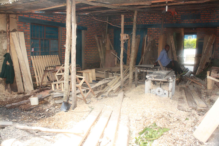 Abagikorera hanze ni imbogamizi ku isoko ry