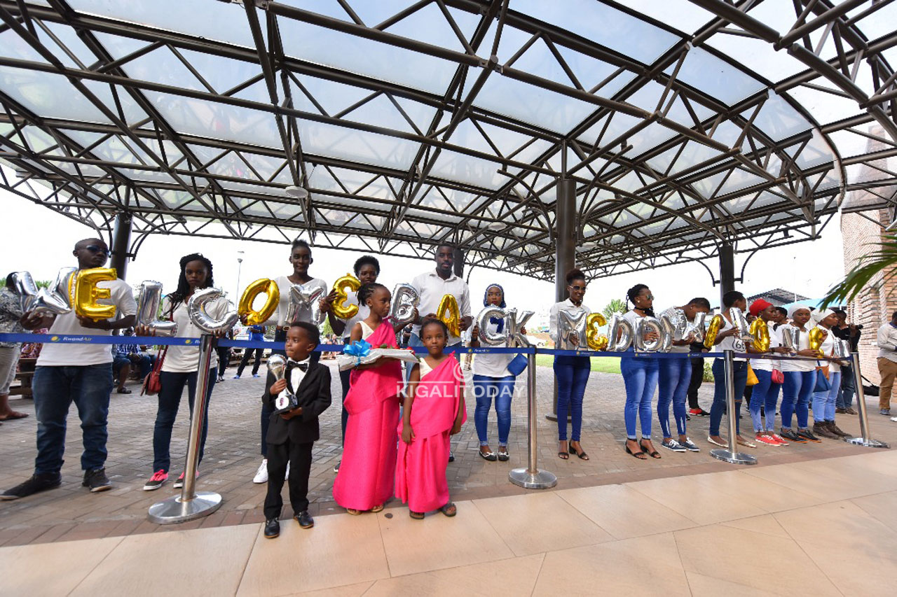 Abagize Fan Club y'Inkoramutima bari bamwiteguye.