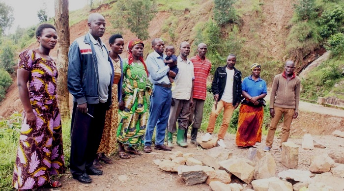 Aba ni bamwe mu bagize itsinda 