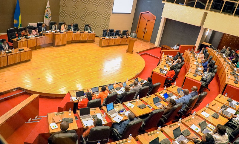 Abadepite bakurikiye ikiganiro cy'Umugenzuzi Mukuru w'Imari ya Leta