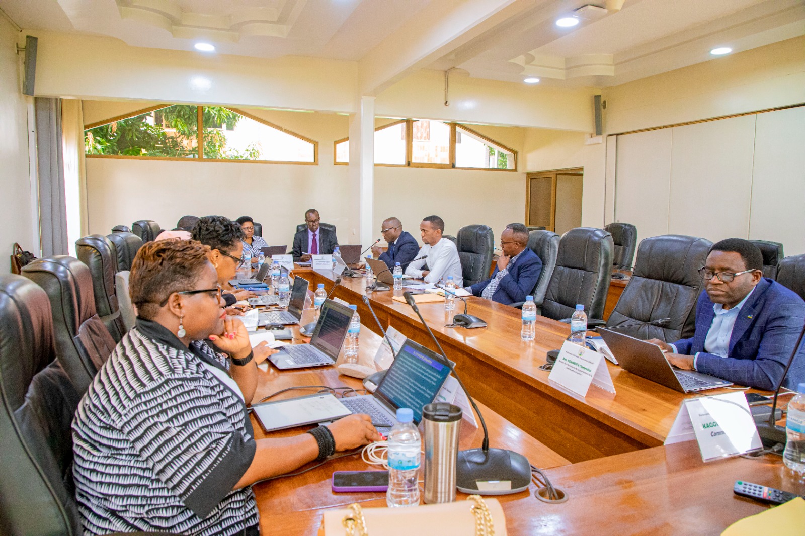 Abagize Komisiyo babajije akarere