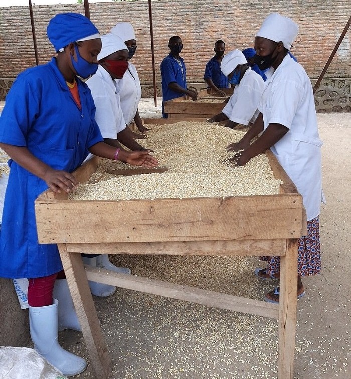 Abagore bahaboneye akazi bibarinda gutega amakiriro ku bandi bantu