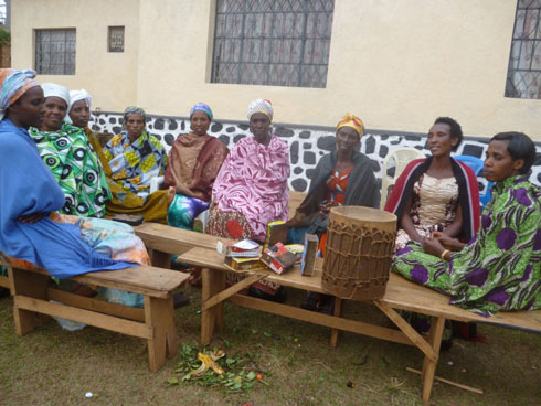 Aba bagore bababajwe nukubura urusengero rwabafashaga.