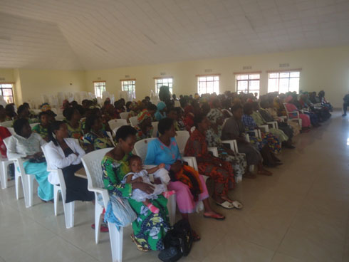 Abagore bo mu turere twa Rusizi na Nyamasheke bafite abagabo b'abasirikare bahawe amahugurwa ku ihohoterwa rishingiye ku gitsina.