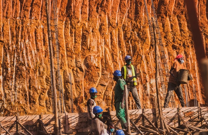Ubu abagore bakora imirimo imwe n'iy'abagabo kandi bagaragaza ubudasa mu kuyikora neza