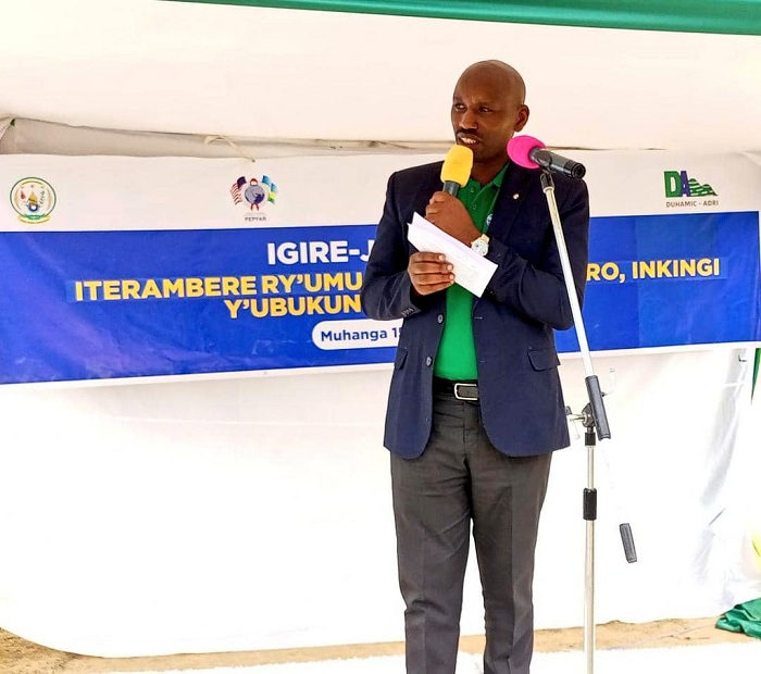 Nshimiyimana avuga ko iterambere ry'umugore ari ishingiro ry'iterambere ry'umuryango