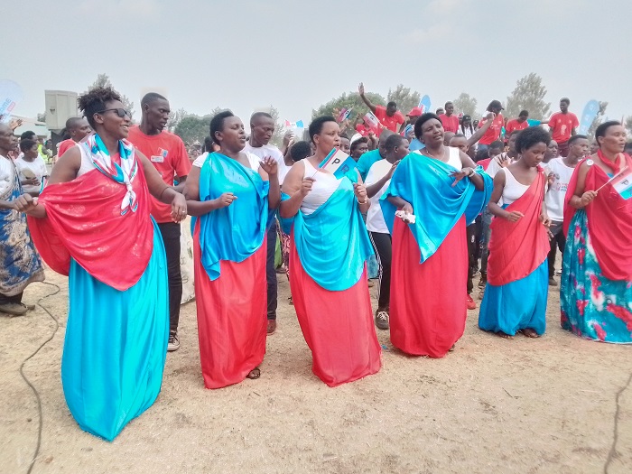 Abagore bashimira Kagame wabakuye mu bikari akabagira ba rwiyemezamirimo