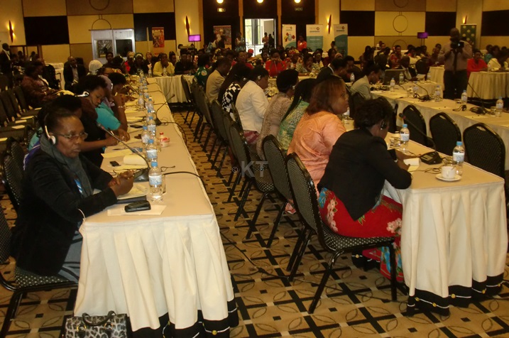 Abagore ngo baracyazitiwe n'umuco ubabuza kugera ku ngwate ngo babone inguzanyo.