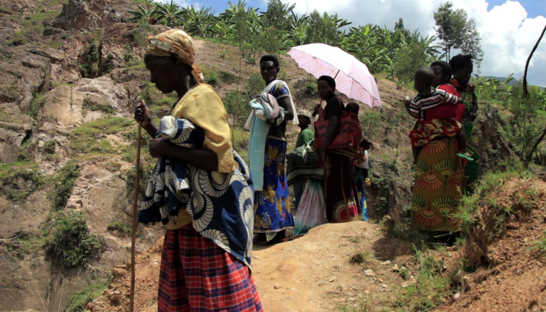 Abahageze biganjemo abagore baherekeje abagore bangenzi babo babuze abagabo