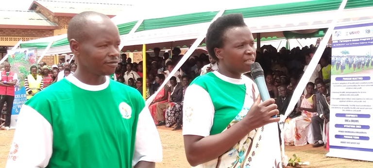 Nyandwi na Mukangenzi bavuga ko kuba mu matsinda yo kubitsa no kugurizanya ndetse no gufatanya byabahinduriye ubuzima