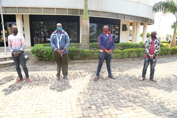 Aba bagabo uko ari bane bemera icyaha bakagisabira imbabazi