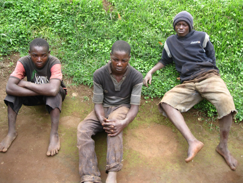 Abajura bogogoje umukecuru. 