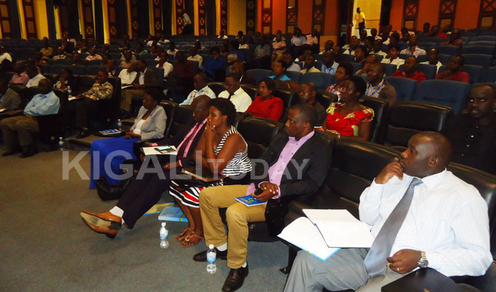 Abajyanama b'abacuruzi mu bijyanye no gusora, bamaze iminsi ine bahugurirwa kwitondera inshingano zabo.