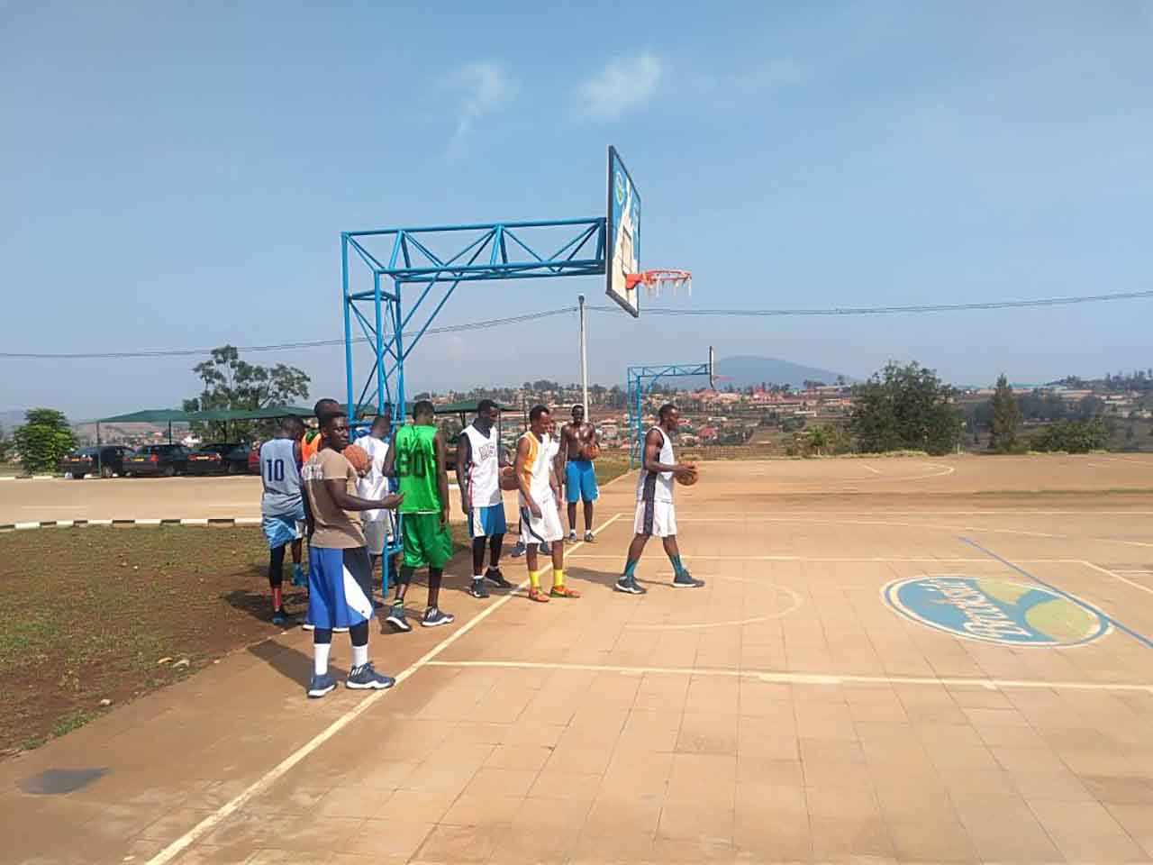 Iyi kipe imaze ibyumweru bibiri mu myitozo