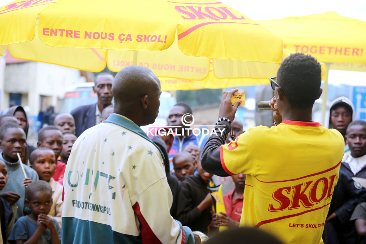 Abakiriya ba Skol batsindira ibihembo bitandukanye muri iri rushanwa aha bari gutombora