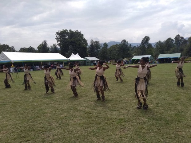 Abakobwa b'u Rwanda bahanyuranye umucyo