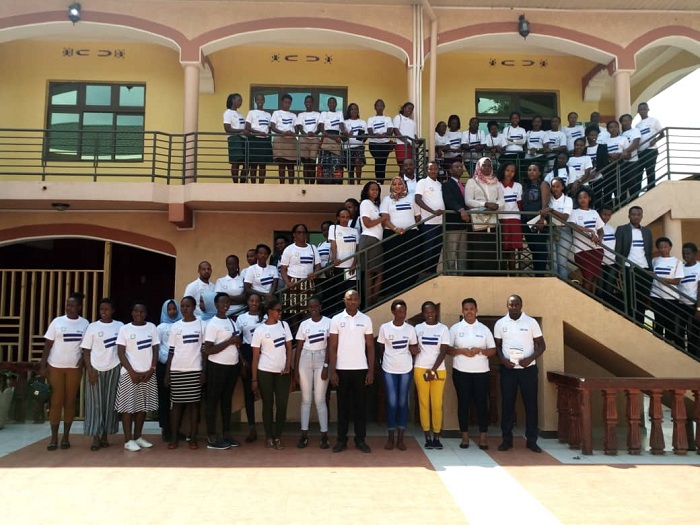 Abakobwa basabwa kwigirira icyizere, bagakora cyane kandi ntibaceceke ihohoterwa ribakorerwa