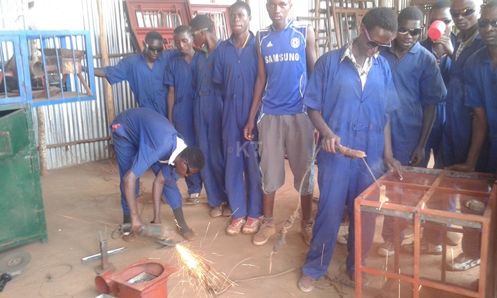 Abakobwa nabo basanga bashoboye ngo nta mpamvu yo kwitinya.