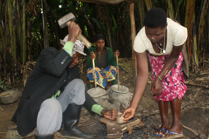 Abakora ubukorokori n'imyuga iciriritse ntibarayoboka agakiriro.