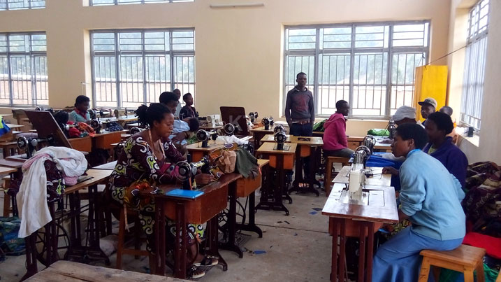 Abakorera ubudozi mu Gakiriro ka Gakenke bavuga ko birirwa bicaye gusa nta bakiriya bakora.