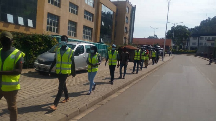 Abakorerabushake mu kazi ko gukangurira abaturage kwirinda COVID-19