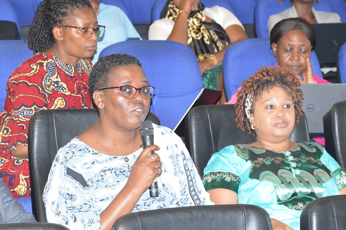 Abakozi mu nzego zitandukanye bitabiriye icyo kiganiro