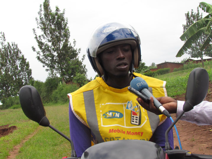 Abamotari n'abandi bakoreshaga ibinyabiziga bavuga ko imihanda yabangiririzaga ibinyabiziga bakaza binuba kandi bagaca igiciro cyo hejuru uhaje.